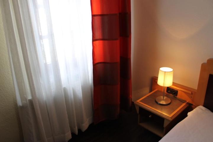 Zum Loewen Hotel Bad Homburg vor der Hohe Bagian luar foto